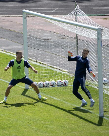 Football. Russian national team holds training session