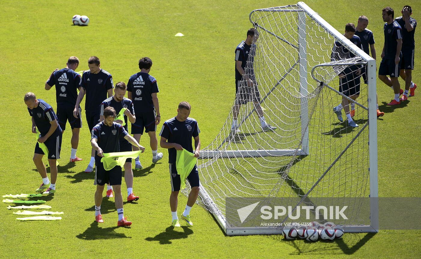Football. Russian national team holds training session
