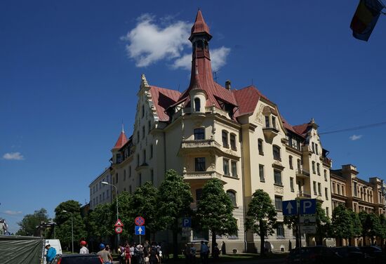 Cities of the world. Riga