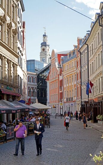 Cities of the world. Riga