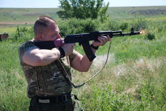 Donetsk People's Republic self-defense forces in Starobeshevsky District, Donetsk Region