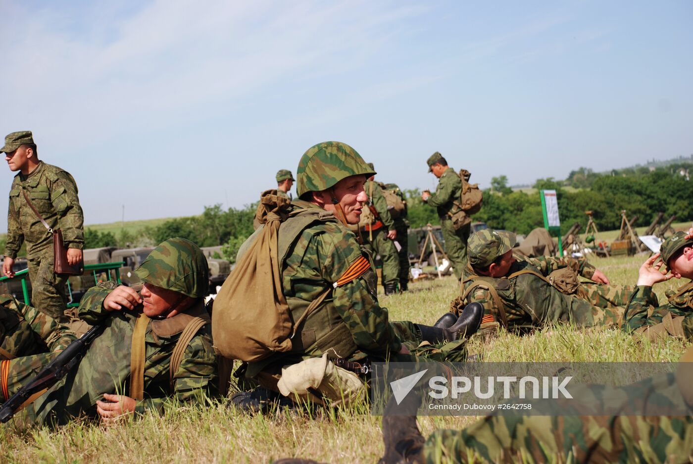 Donetsk People's Republic self-defense forces in Starobeshevsky District, Donetsk Region