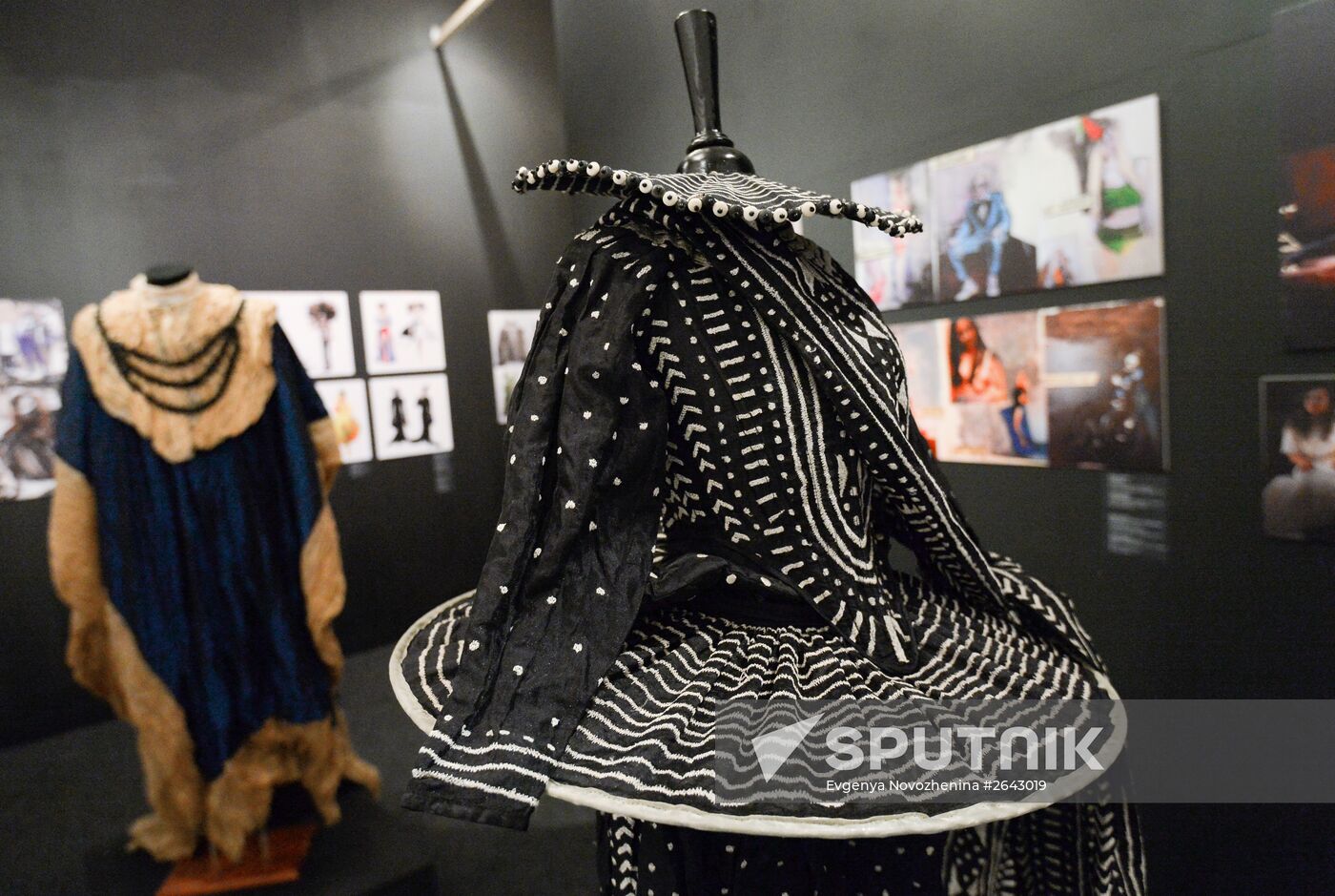 Exhibition "Costume At The Turn of The Century. 1990-2015" opens in Moscow