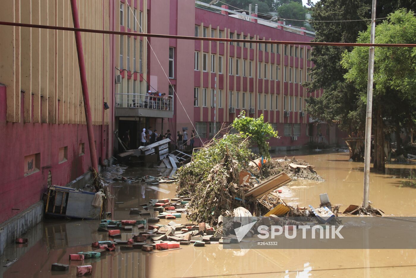 Elimination of flood aftermath in Tbilisi
