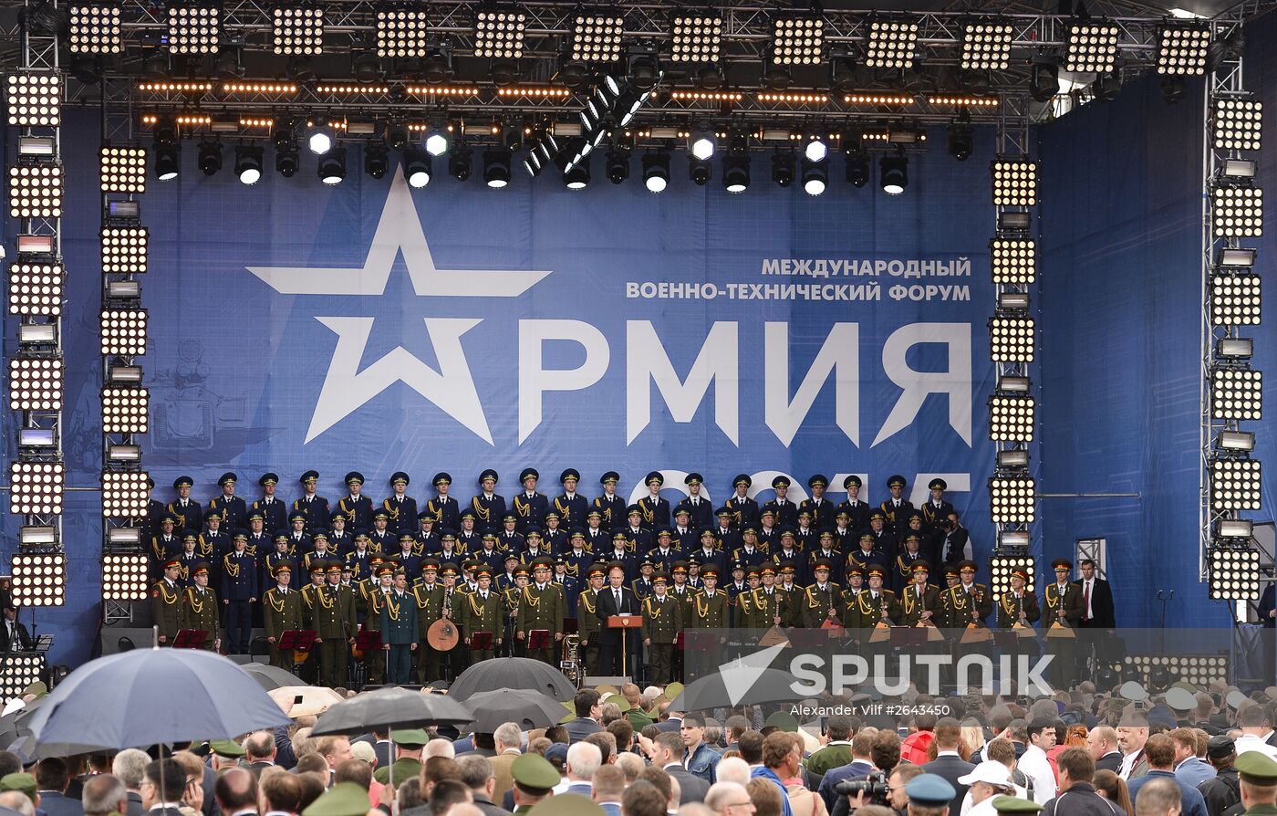 President Vladimir Putin takes part in opening ARMY-2015 international forum