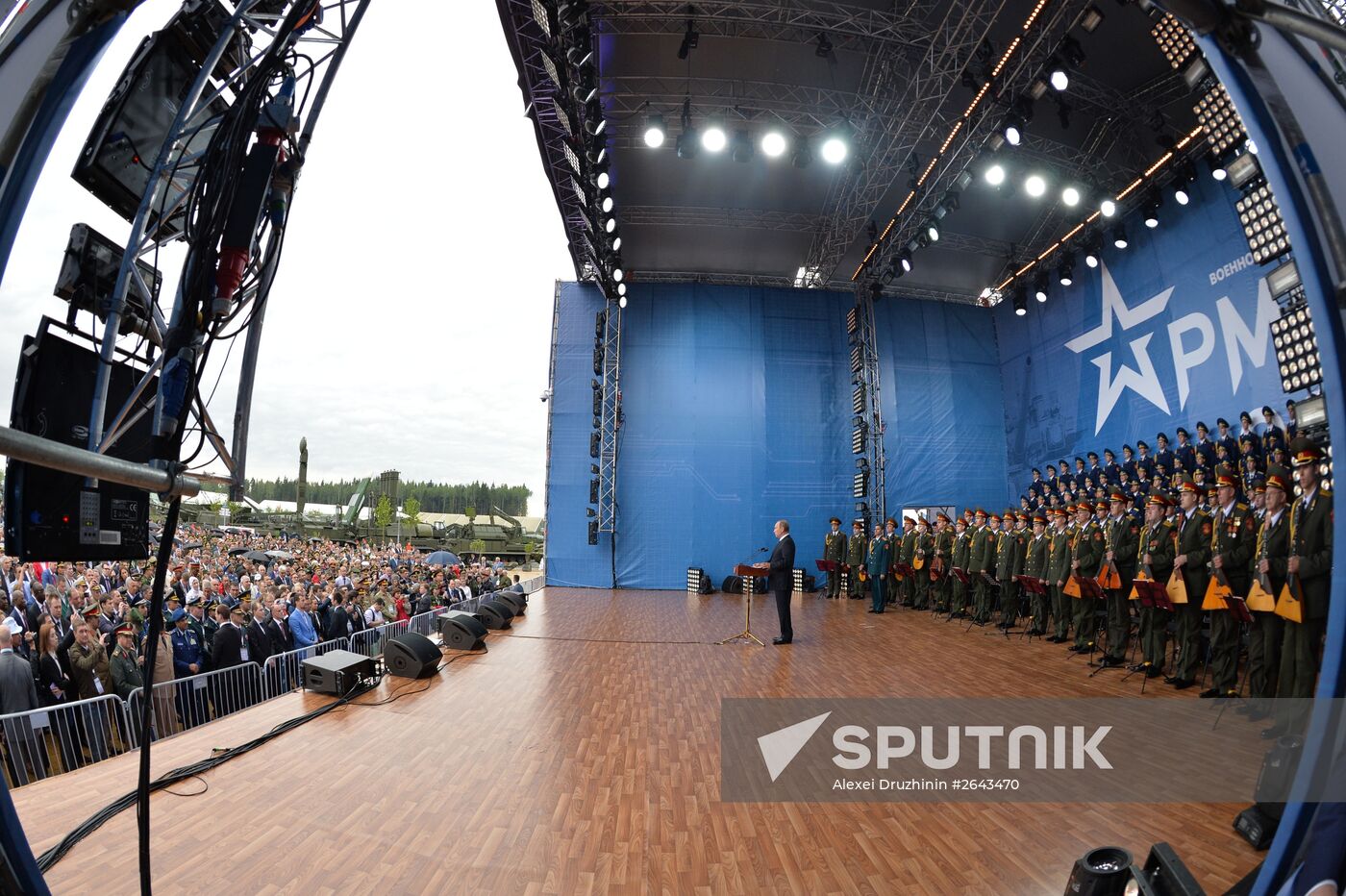 President Vladimir Putin takes part in opening ARMY-2015 international forum