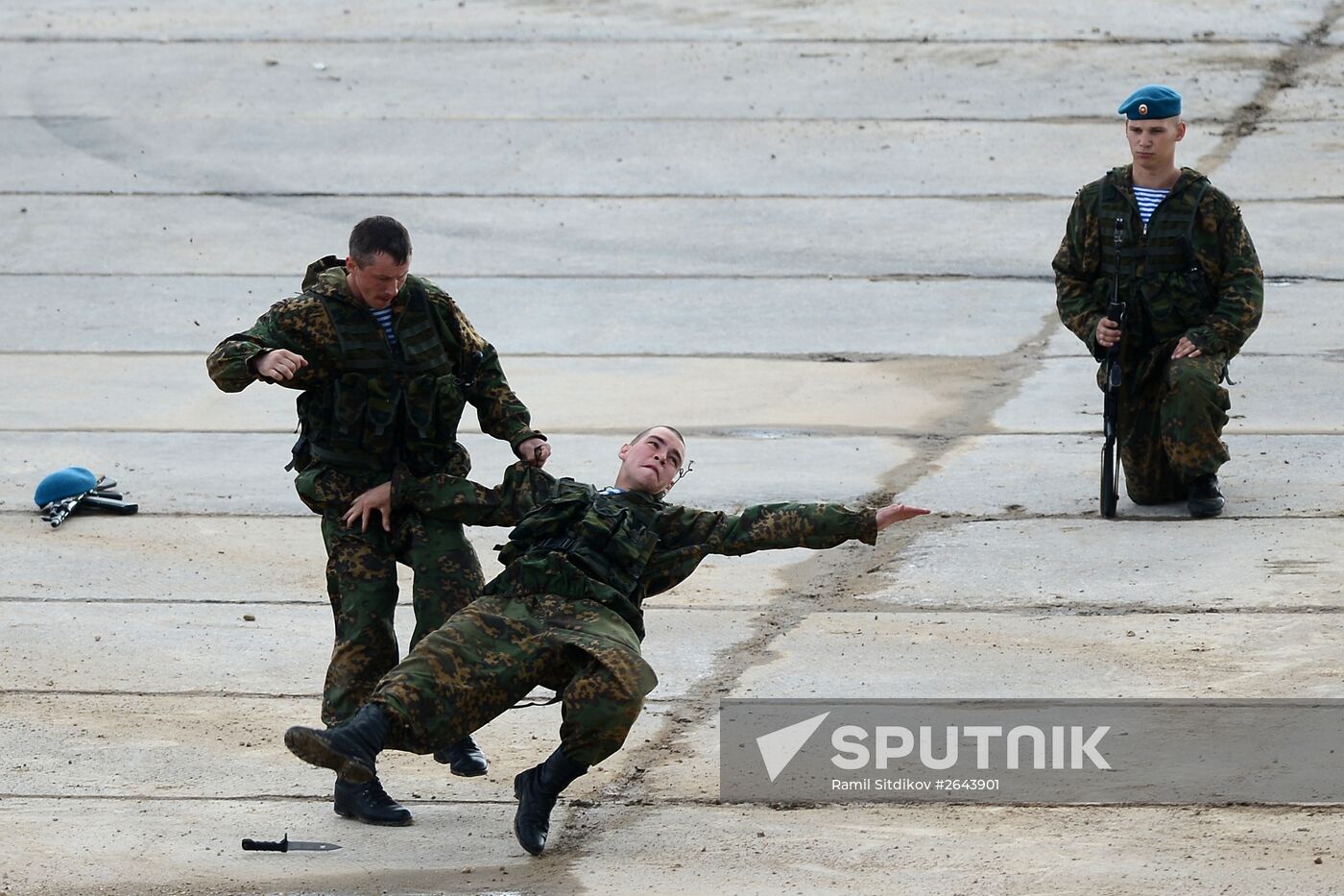 Demo show at ARMY-2015 international military-technical forum