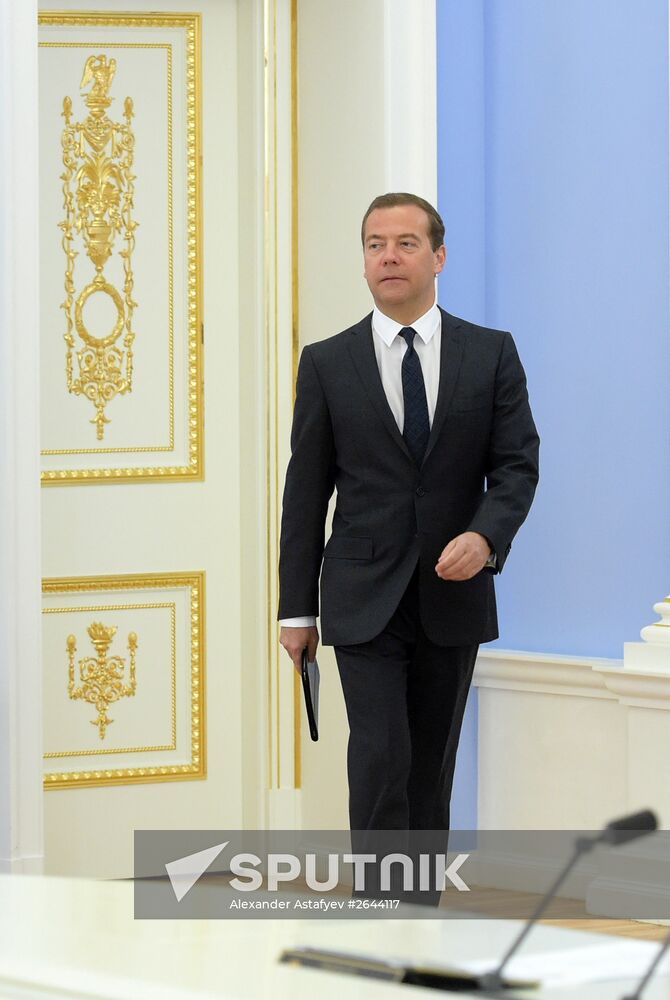 Prime Minister Dmitry Medvedev at Government meeting