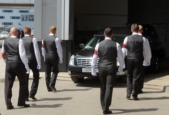 Paying last respects to Zhanna Friske