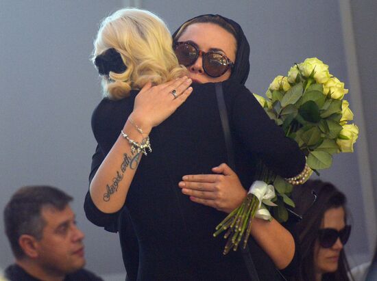 Paying last respects to Zhanna Friske