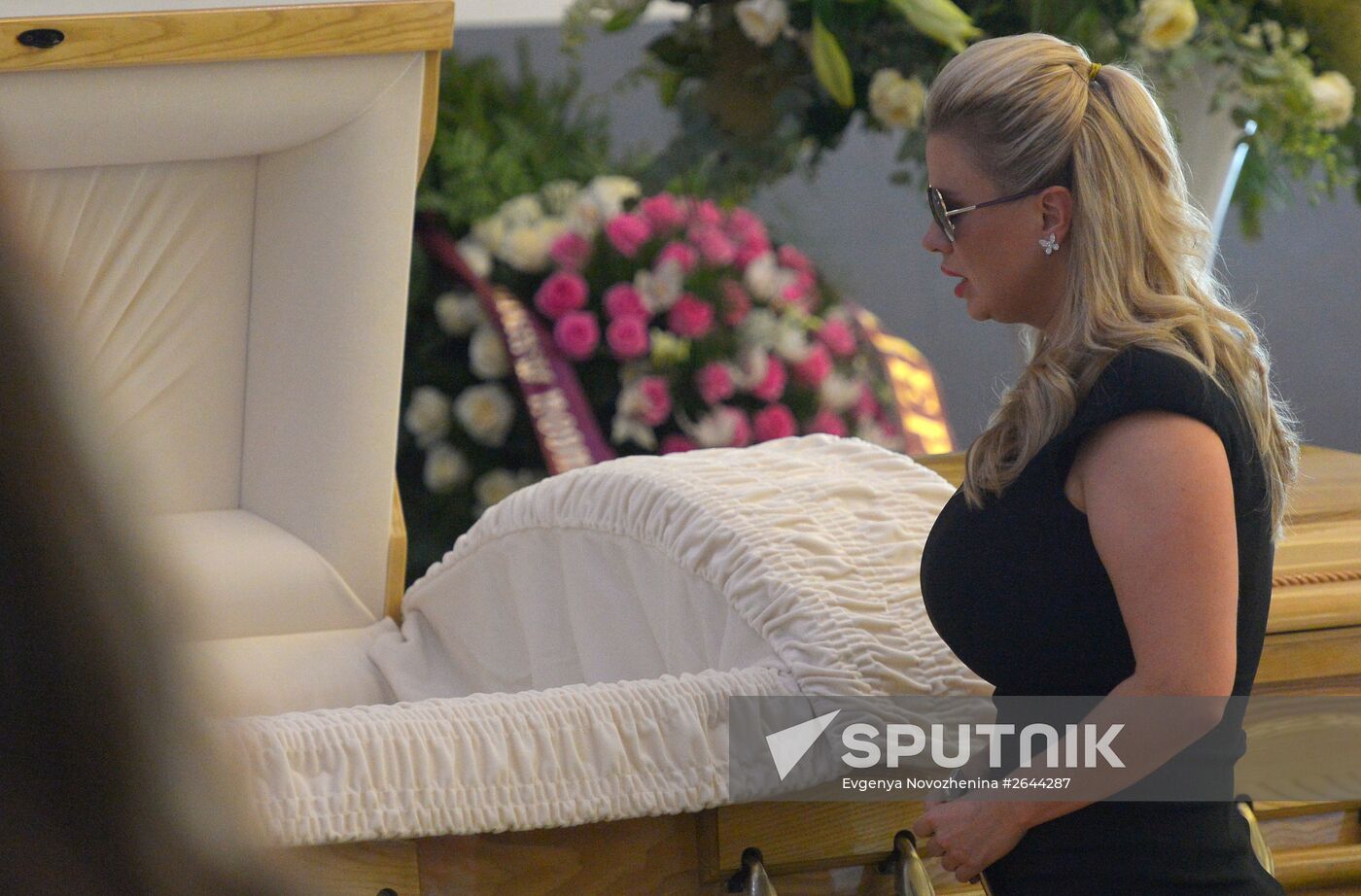 Paying last respects to Zhanna Friske