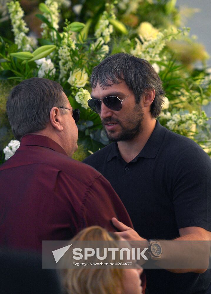 Paying last respects to Zhanna Friske