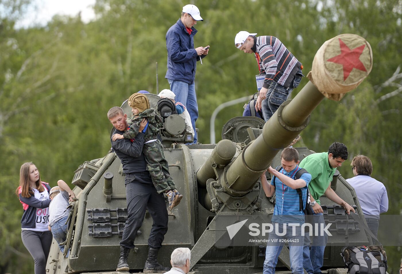 Army 2015 International Military-Technical Forum. Day Two