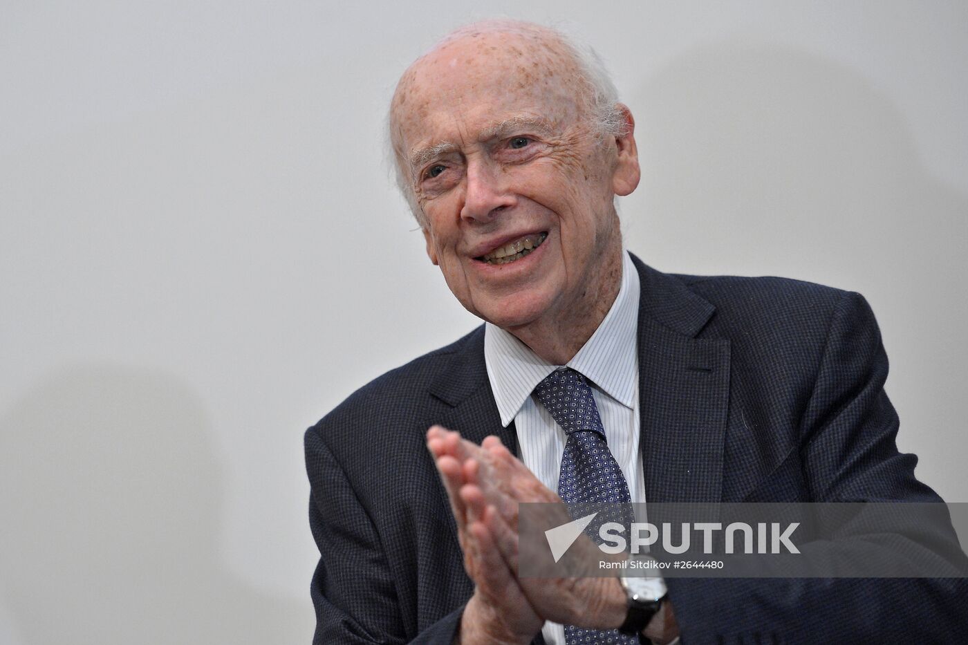 Nobel Prize winner James Watson gives open lecture in Moscow