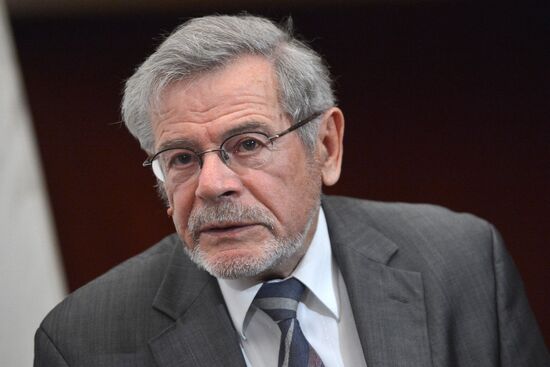 Nobel Prize winner James Watson gives open lecture in Moscow