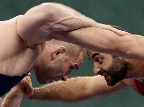 2015 European Games. Men's freestyle wrestling. Day 1