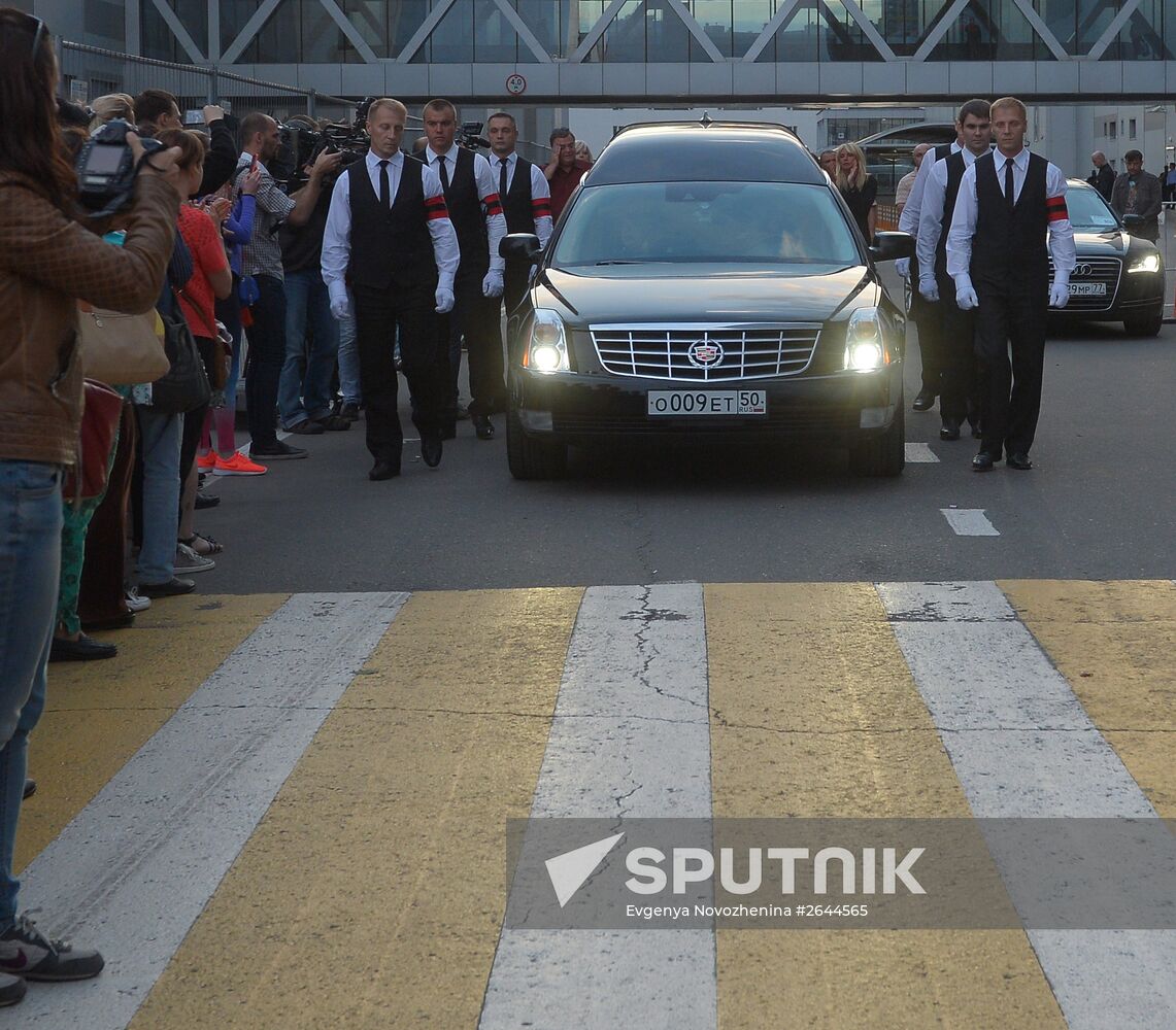 Paying last respects to Zhanna Friske