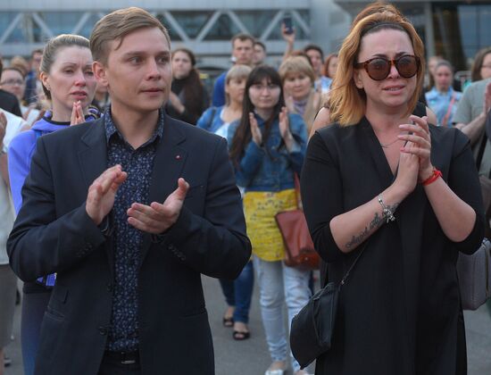 Paying last respects to Zhanna Friske