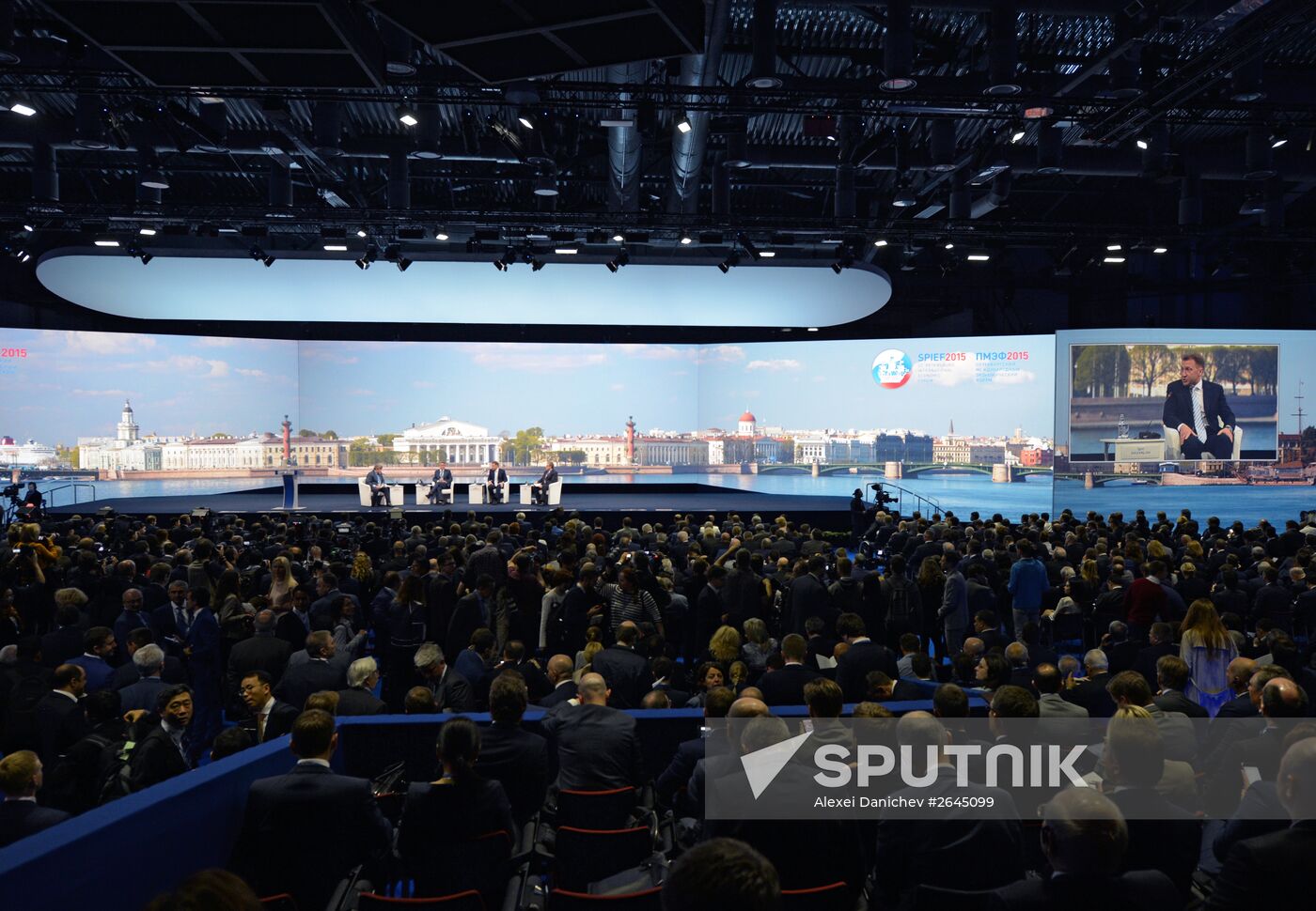 Panel session, Economics: Frank Answers to Pressing Questions, at 2015 St. Petersburg International Economic Forum