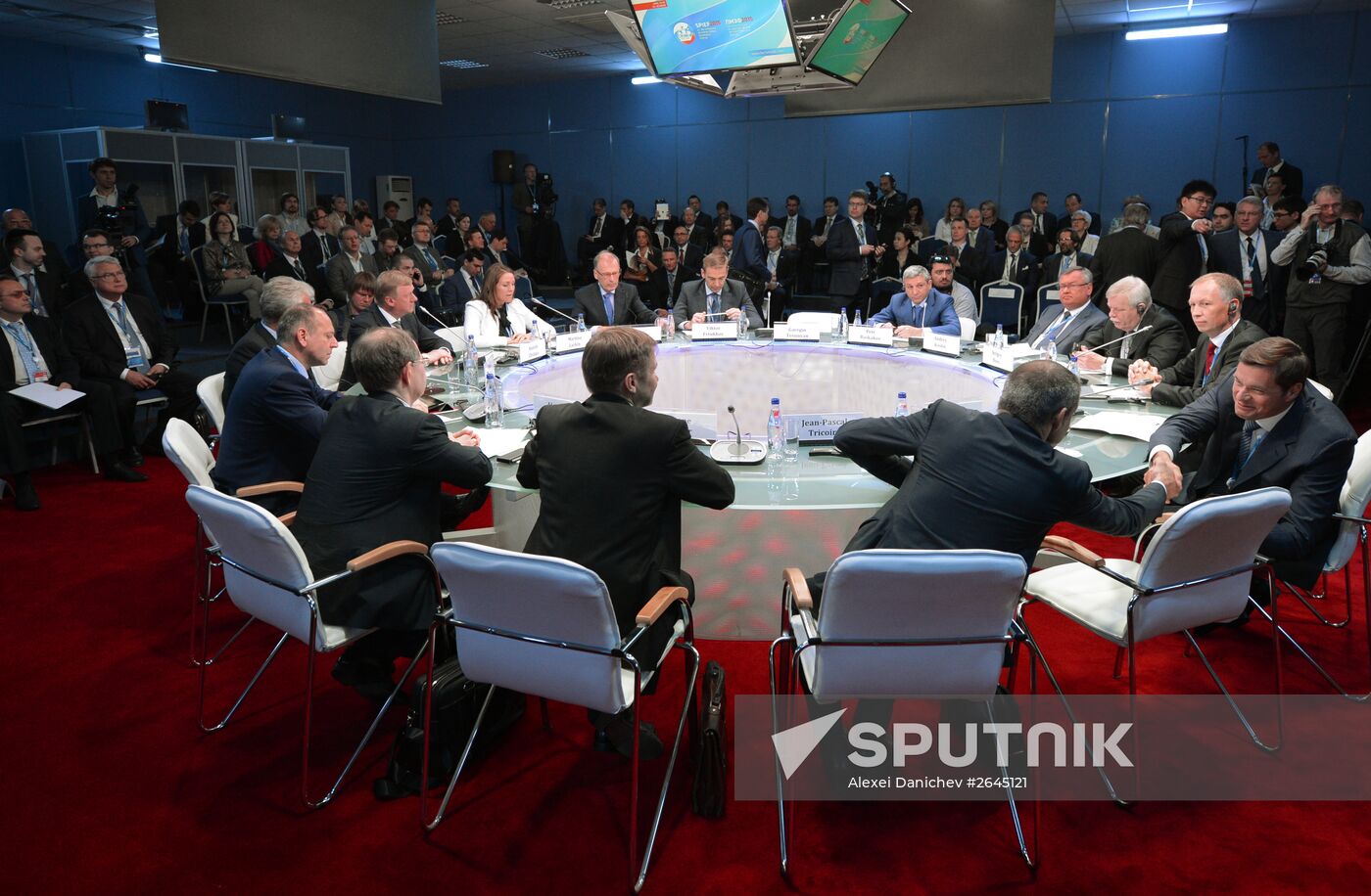 Business roundtable, Business Perspective on EU-EAEU as a Formula for Cooperation, at 2015 St.Petersburg International Economic Forum