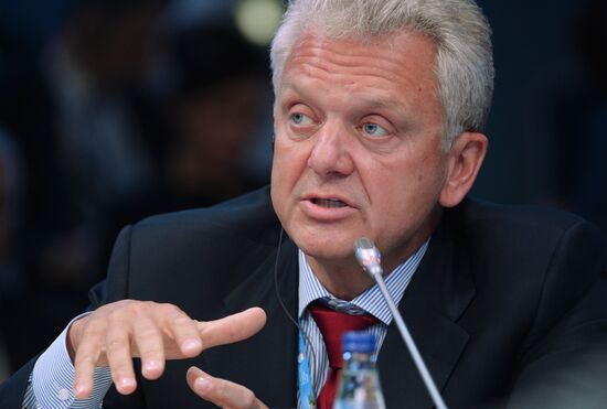 Business roundtable, Business Perspective on EU-EAEU as a Formula for Cooperation, at 2015 St.Petersburg International Economic Forum