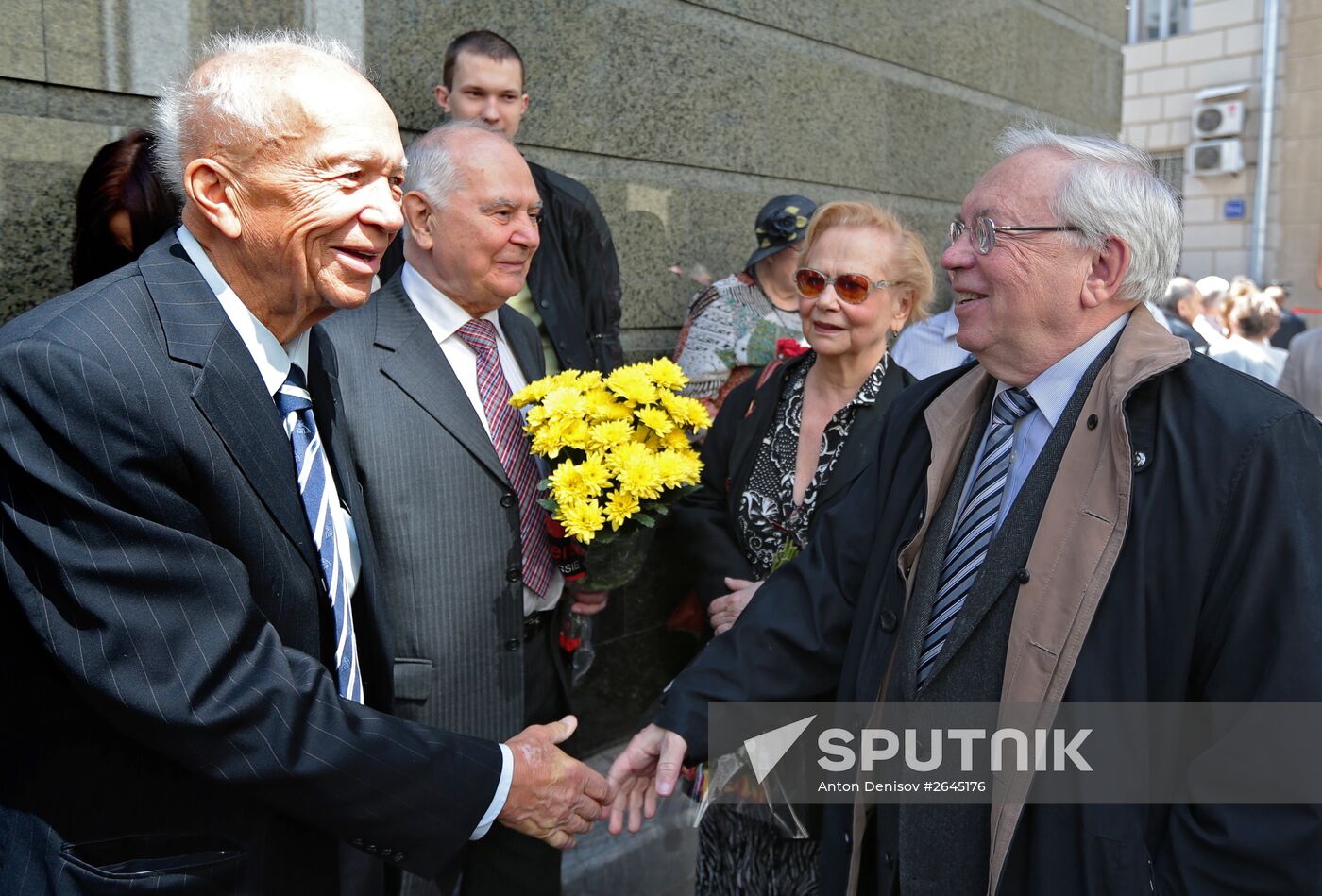 Memorial plaque unveiled to honor Nikita Khrushchev