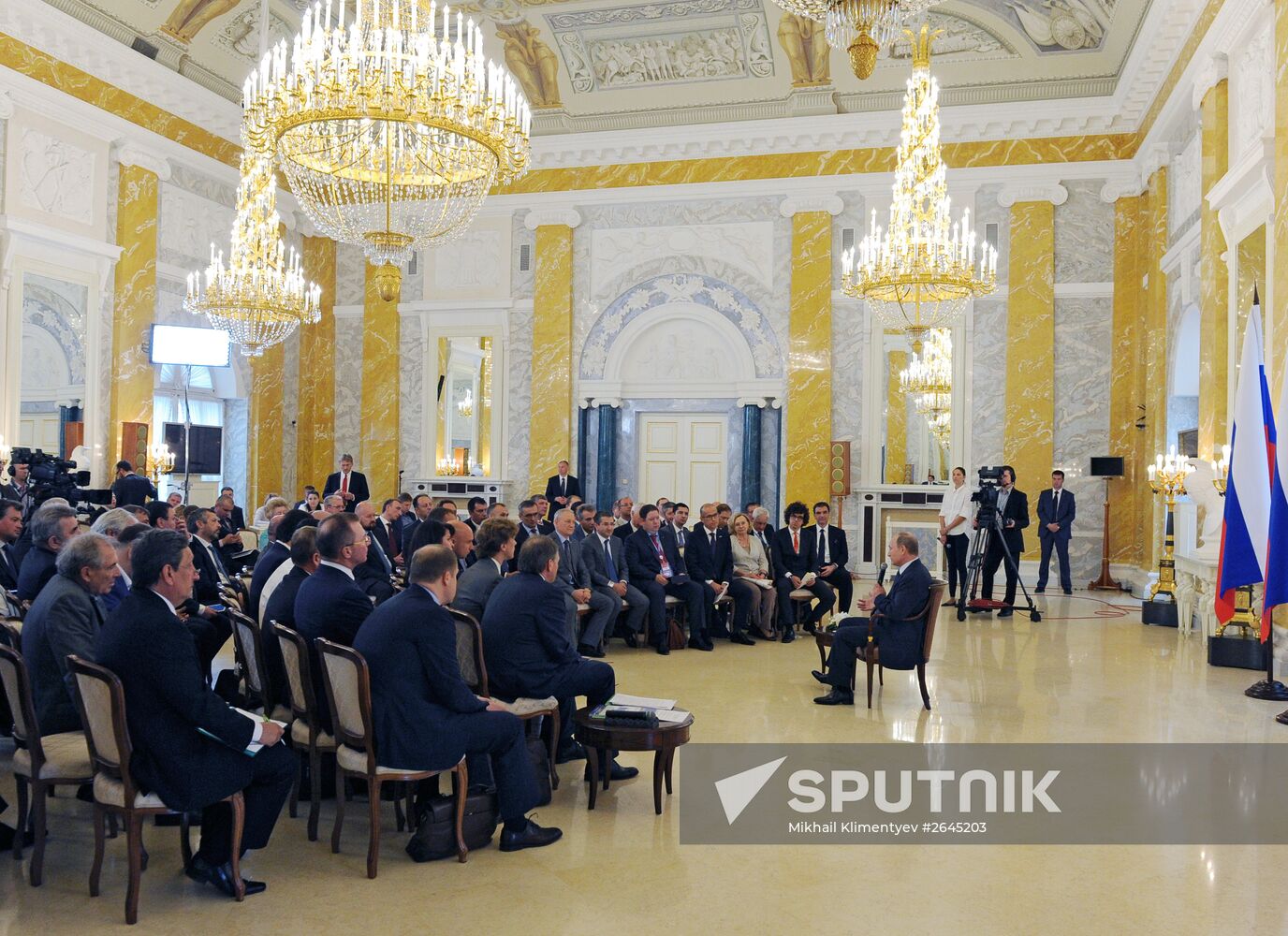 Vladimir Putin visits St. Petersburg