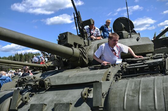 ARMY-2015 international military technical forum. Day Three