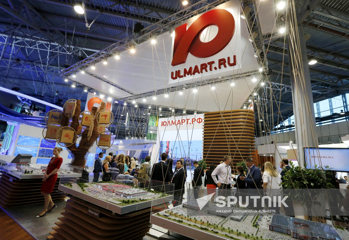 Ulmart mount at the 19th St. Petersburg International Economic Forum. Location: Russia, St. Petersburg. Author: Alexandr Demyanchuk/Sputnik. 2015 St. Petersburg International Economic Forum (SPIEF). Day One