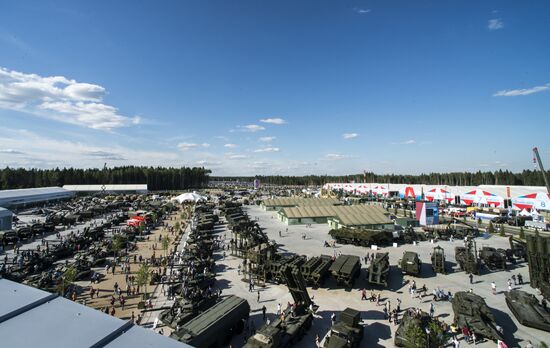 ARMY-2015 international military technical forum. Day Three