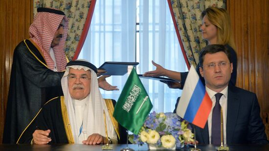 Russian Energy Ministry, Saudi Oil Ministry sign joint documents