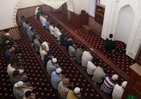 Muslims during Ramadan in Simferopol