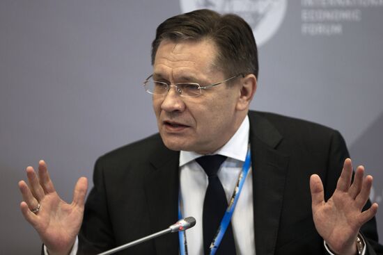 Business roundtable, Latin America: Globalization and New Regional Economic Hubs, as part of SPIEF 2015