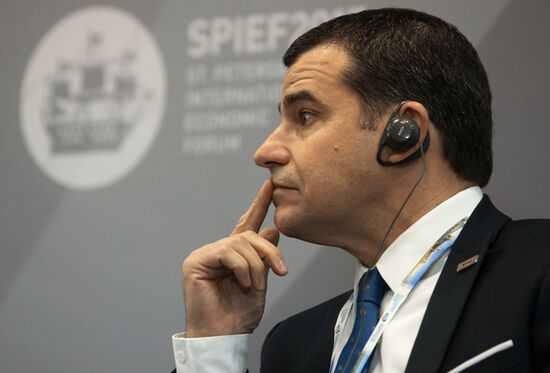 Business roundtable, Latin America: Globalization and New Regional Economic Hubs, as part of SPIEF 2015