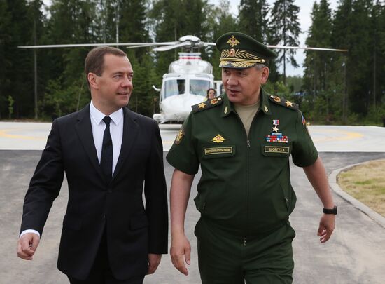 Prime Minister Medvedev visits ARMY 2015 International Military Technical Forum