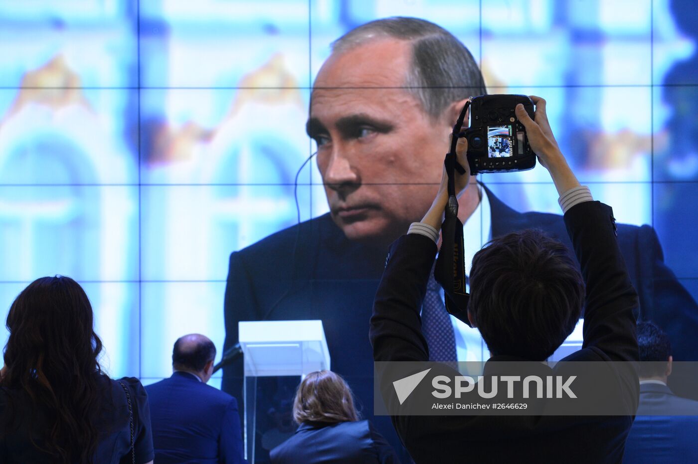 2015 St. Petersburg International Economic Forum (SPIEF). Day Two