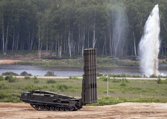 ARMY 2015 International Military-Technical Forum. Day Four