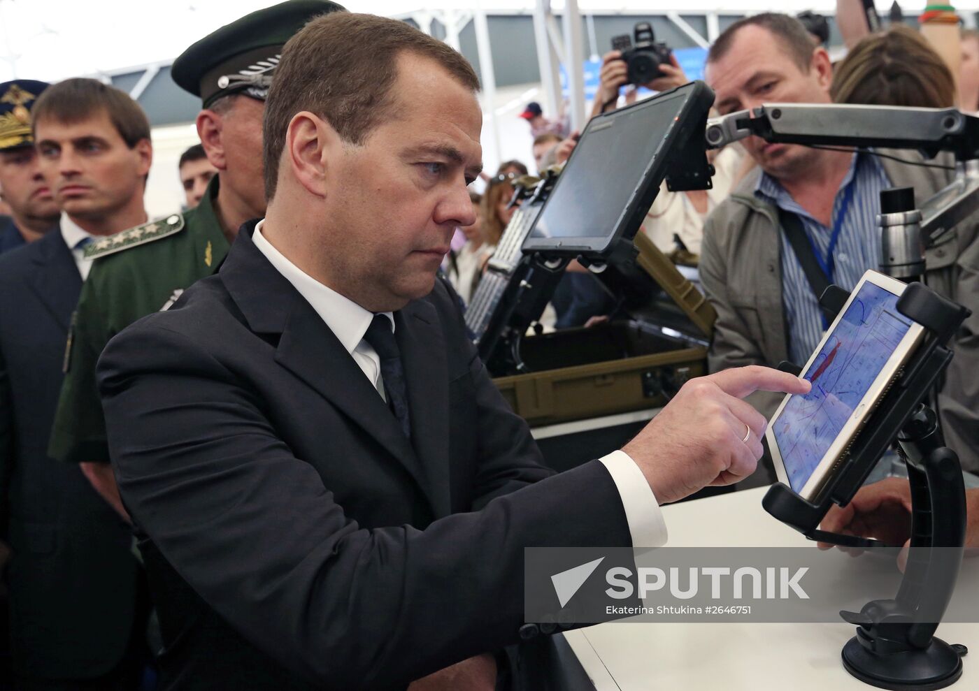 Prime Minister Medvedev visits ARMY 2015 International military technical forum