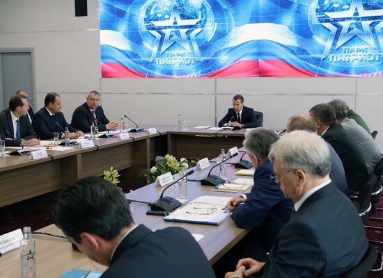 Prime Minister Medvedev visits ARMY 2015 International military technical forum