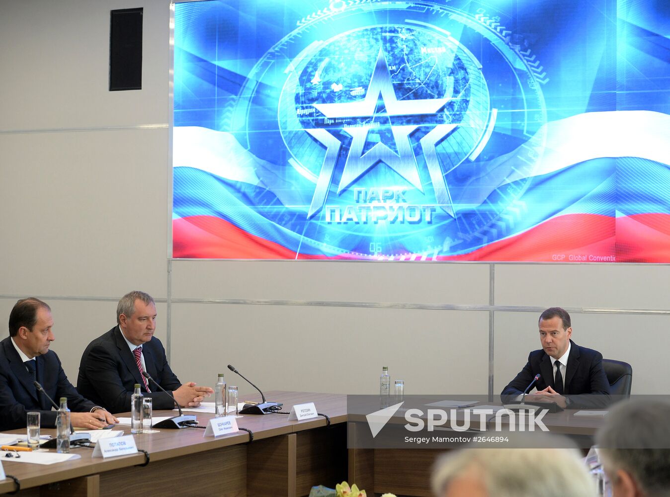 Prime Minister Medvedev visits ARMY 2015 International military technical forum