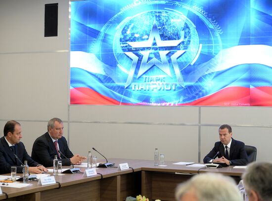 Prime Minister Medvedev visits ARMY 2015 International military technical forum