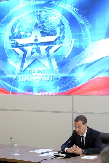 Prime Minister Medvedev visits ARMY 2015 International military technical forum