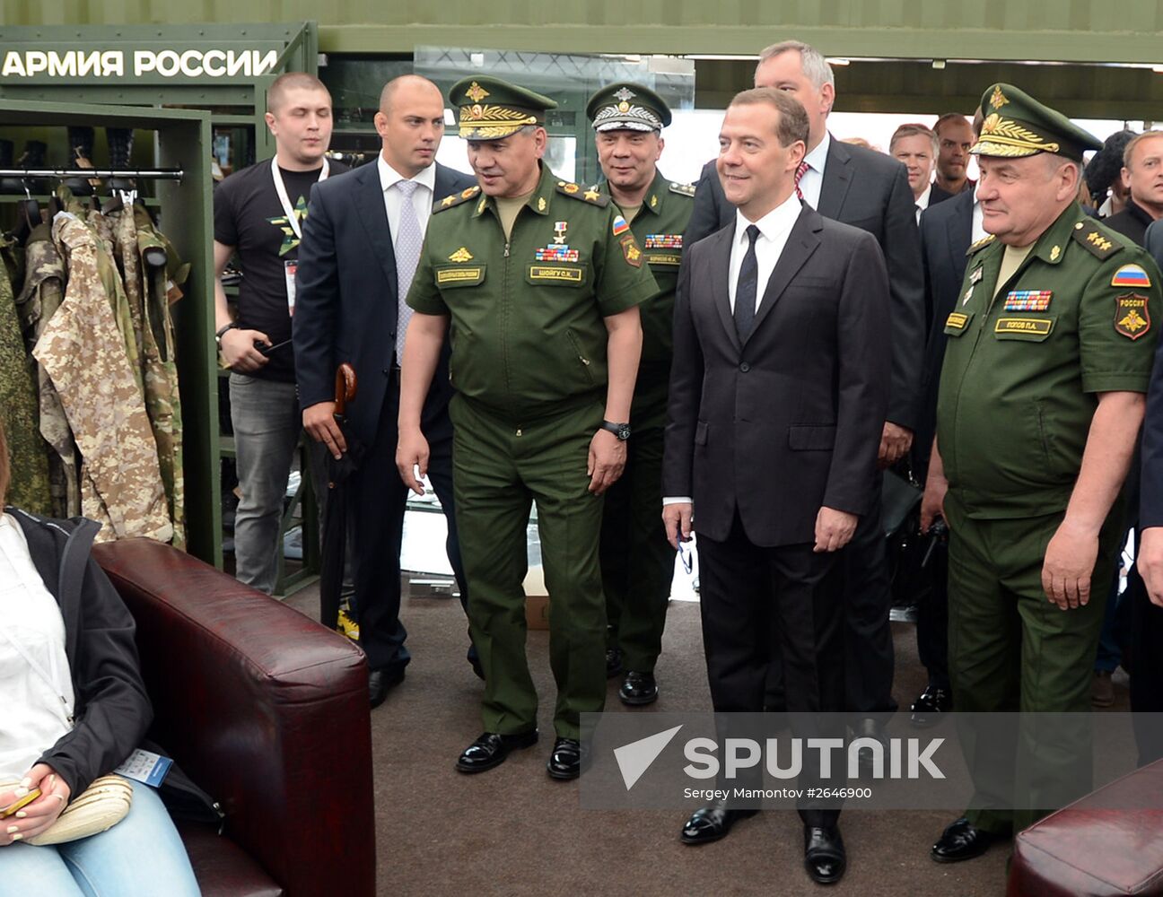 Prime Minister Medvedev visits ARMY 2015 International military technical forum
