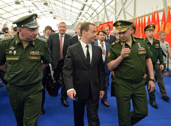 Prime Minister Medvedev visits ARMY 2015 International military technical forum