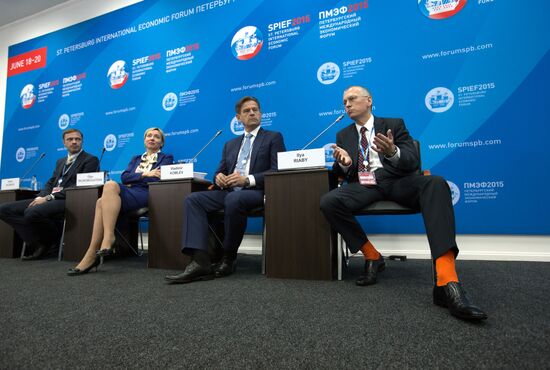 Briefing "A National Payment Card System -- a Step Towards Strengthening Stability" at 19th SPIEF