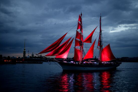 rehearsal of "Scarlet Sails" school-leavers' night show in St. Petersburg