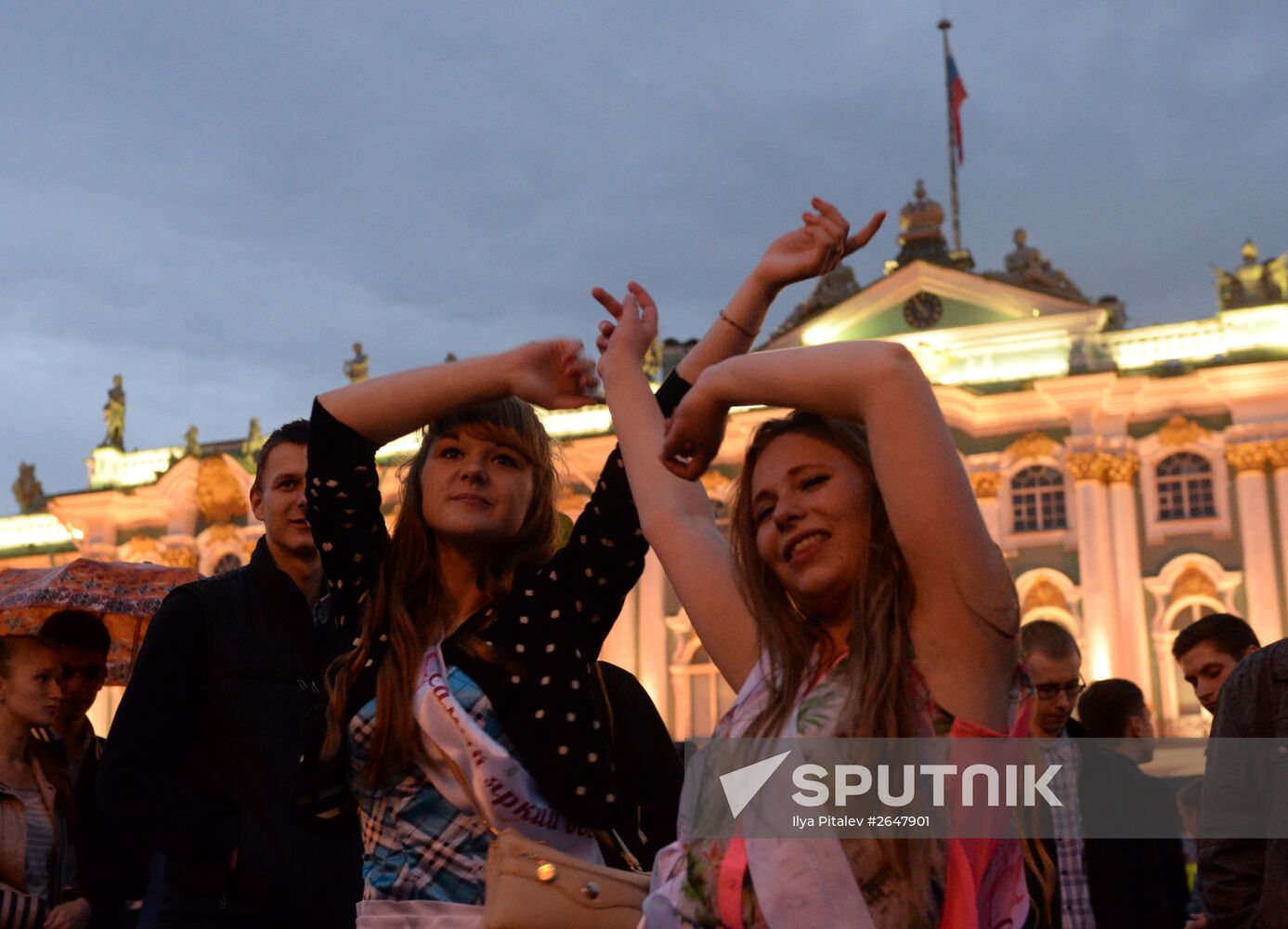 Scarlet Sails school-leavers' festival in St. Petersburg during SPEIF 2015