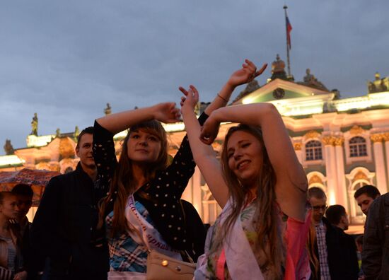 Scarlet Sails school-leavers' festival in St. Petersburg during SPEIF 2015