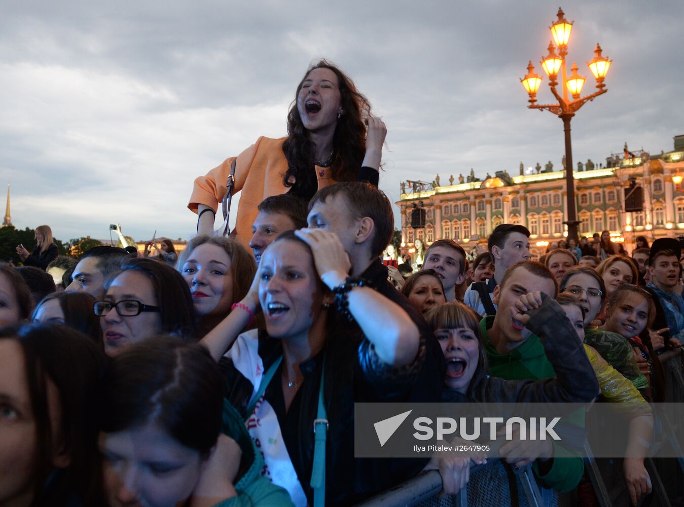 Scarlet Sails school-leavers' festival in St. Petersburg during SPEIF 2015