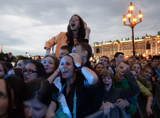 Scarlet Sails school-leavers' festival in St. Petersburg during SPEIF 2015